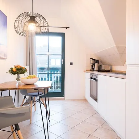 Lee West 2 4 Apartmán *